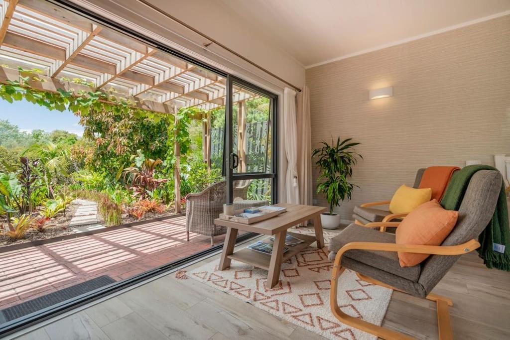 On The Point Appartement Whitianga Buitenkant foto