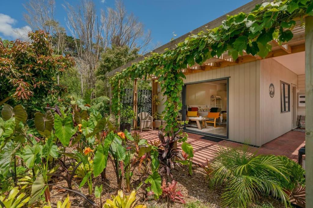 On The Point Appartement Whitianga Buitenkant foto